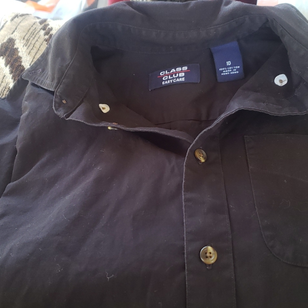 Black shirt